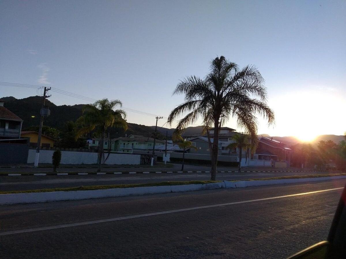 Apartamento Com Piscina Churrasqueira Em Ubatuba Apartment Bagian luar foto