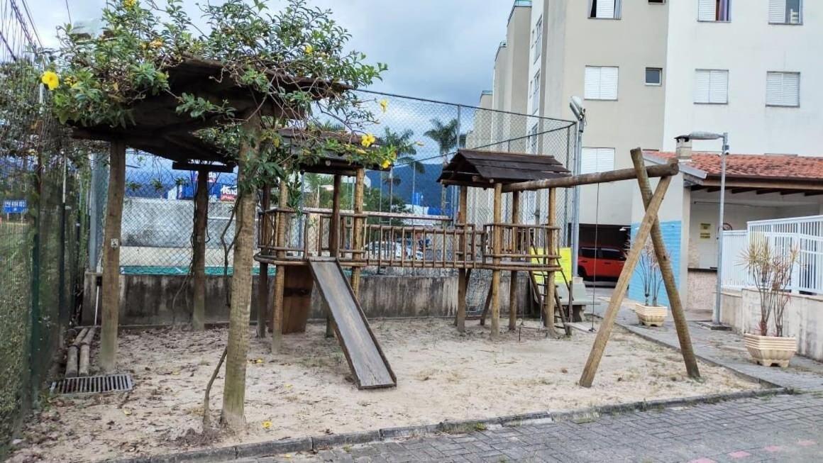 Apartamento Com Piscina Churrasqueira Em Ubatuba Apartment Bagian luar foto