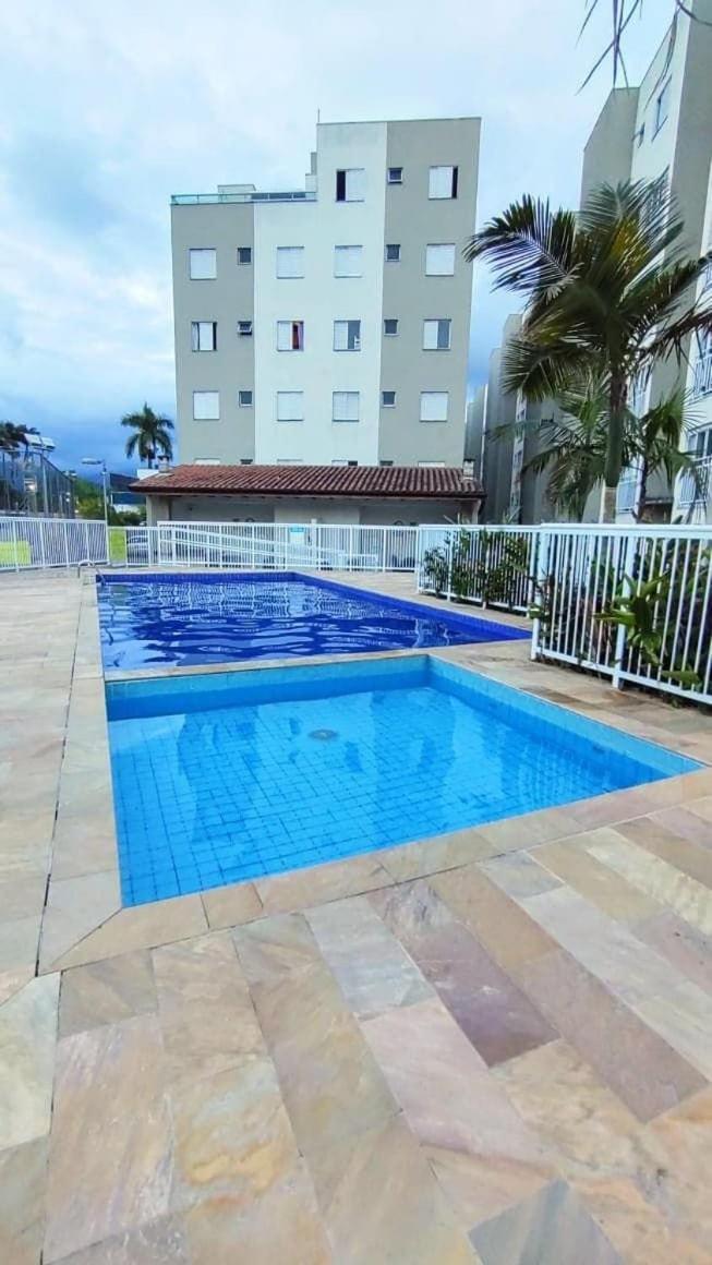 Apartamento Com Piscina Churrasqueira Em Ubatuba Apartment Bagian luar foto